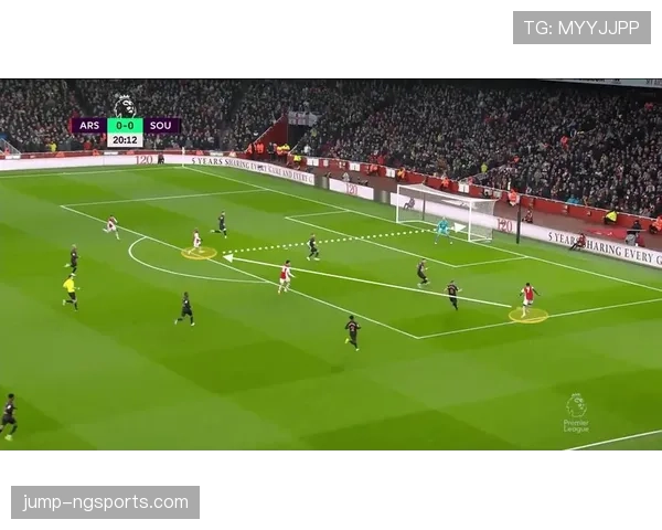 恩佐与克罗斯中场组织效率对比：出球能力如何决定战术价值？