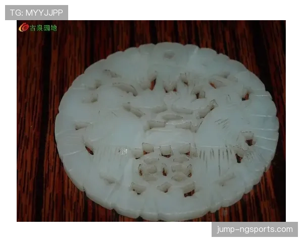 王昶训练室连水煮白玉都自己切，普通人连切菜都不敢想啊